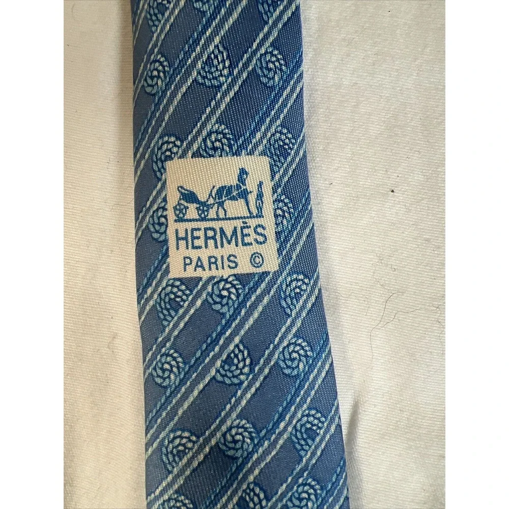 Hermes Blue & White Silk Tie. 3”, 58” Long - Picture 7 of 9